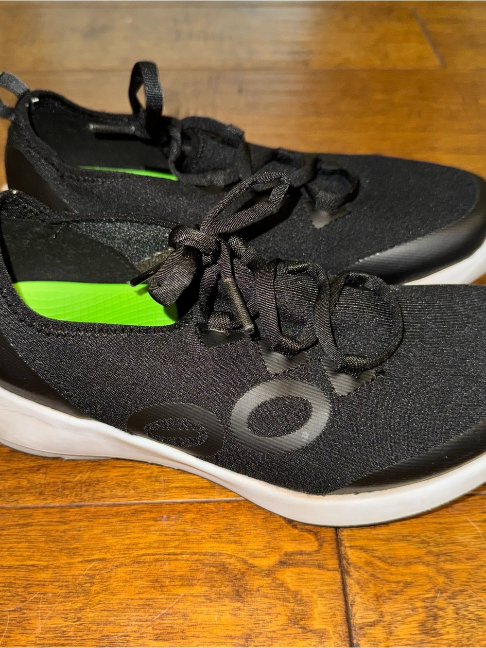 OOFOS OOmg Sport LS low recovery shoes in black Womens Sz 8